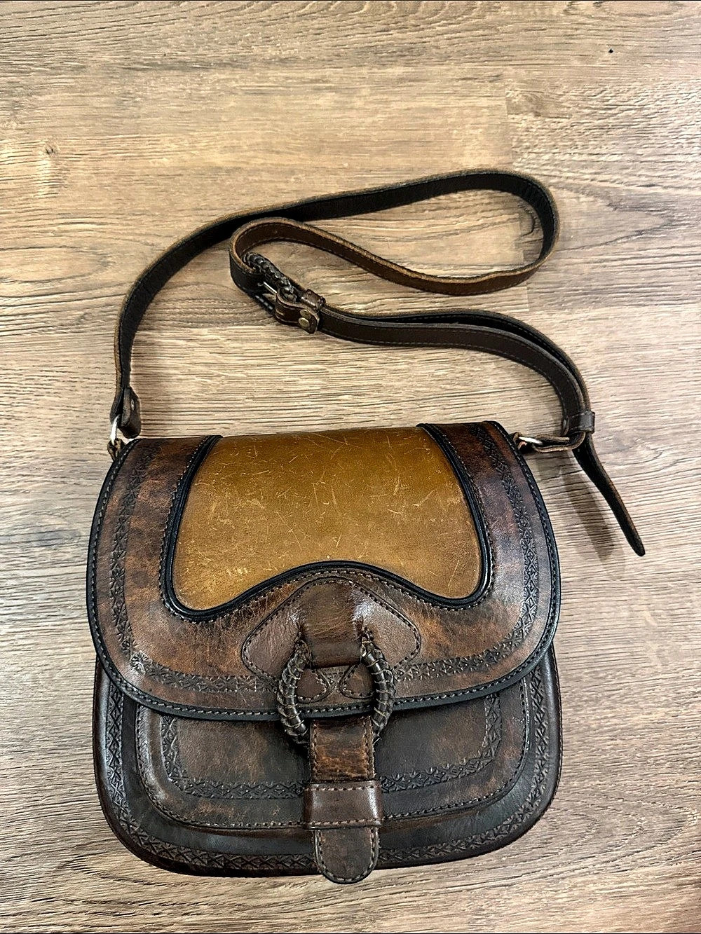 Anna Cainzo Brown Leather Crossbody Bag